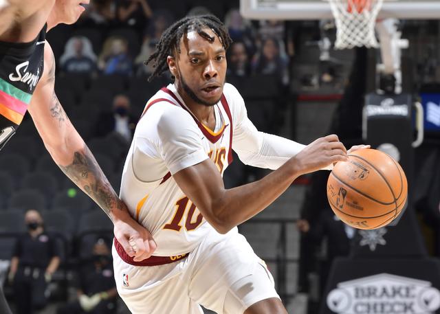 独立报：阿森纳考虑今夏引进尼科-威廉斯