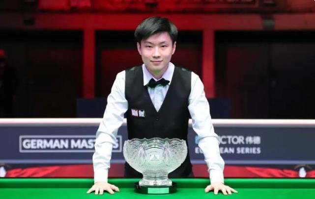 休伊特用实力教训菜鸟戴杯首日澳洲大获全胜