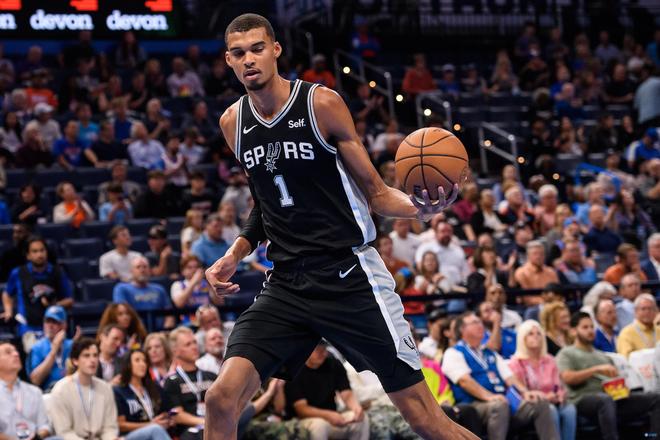 【NFL动态】比尔与加布-戴维斯再续前缘 将其签至训练队